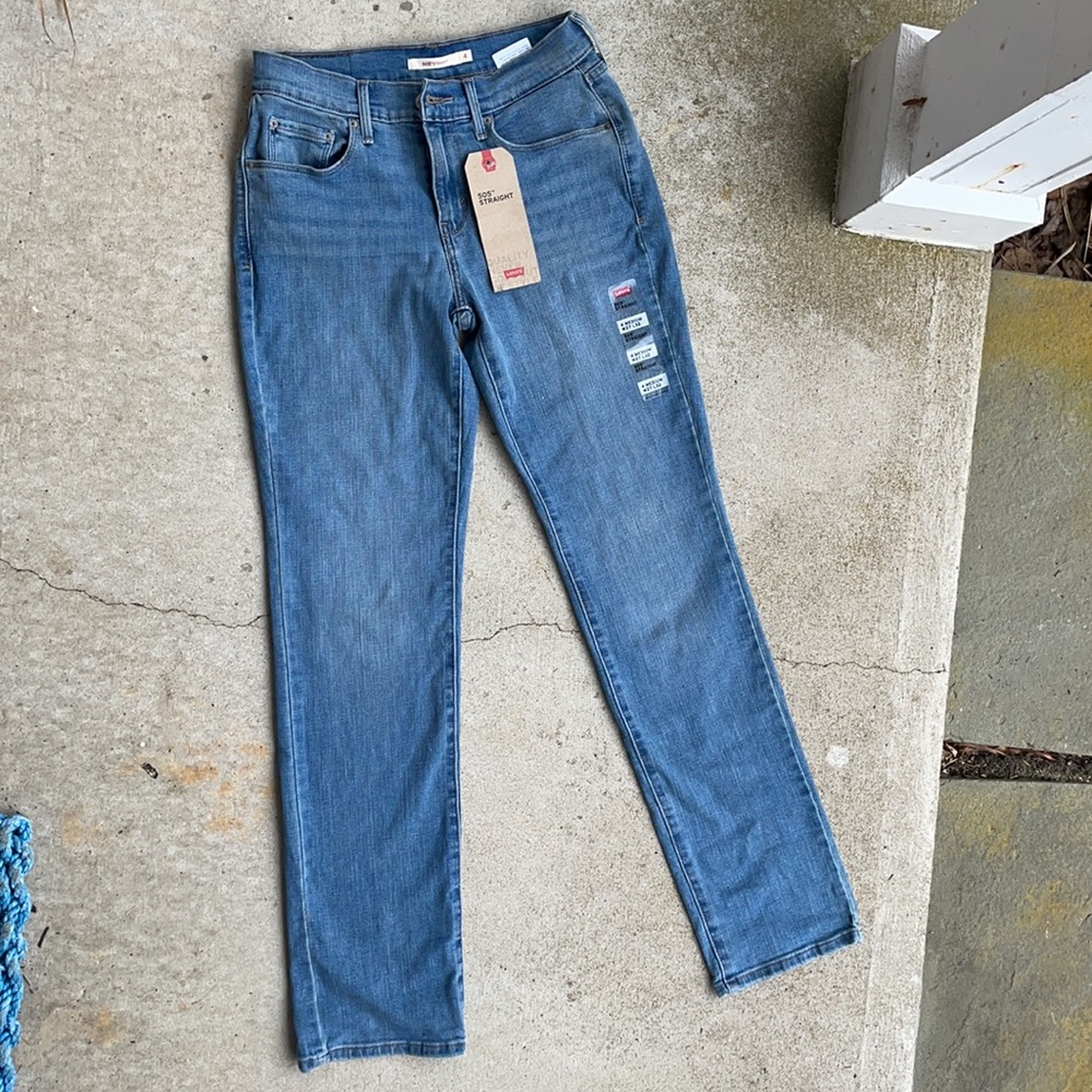 LEVI’S 505 STRAIGHT JEANS